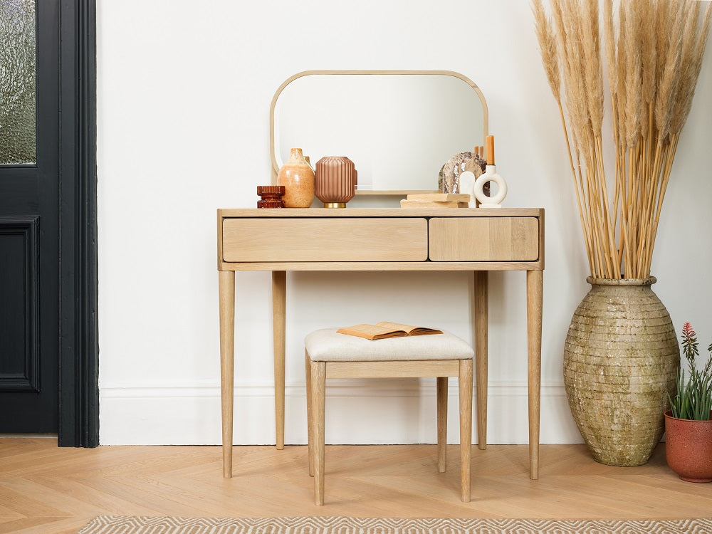 Bàn trang điểm gỗ 