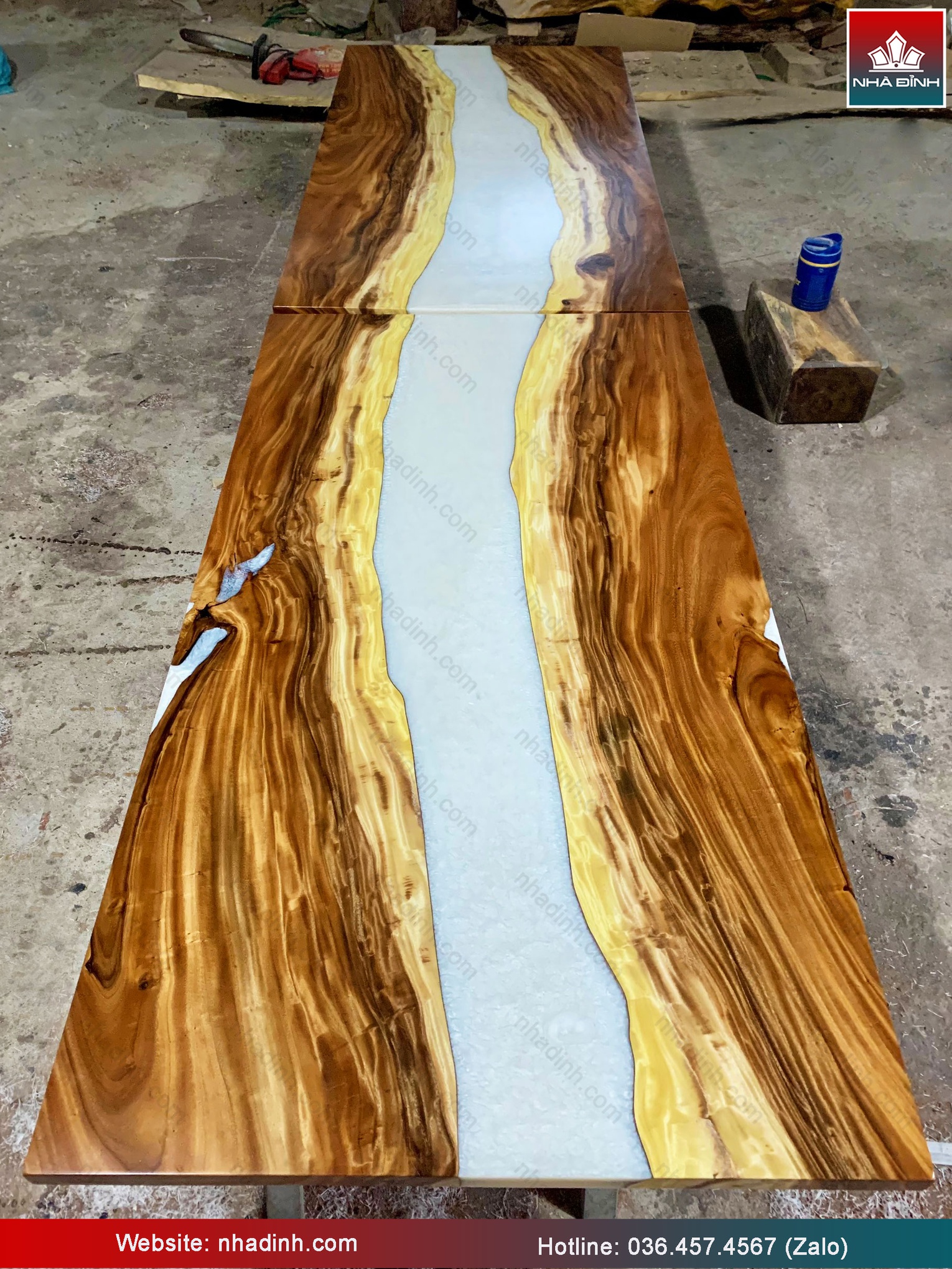 Bàn Epoxy gỗ Me Tây