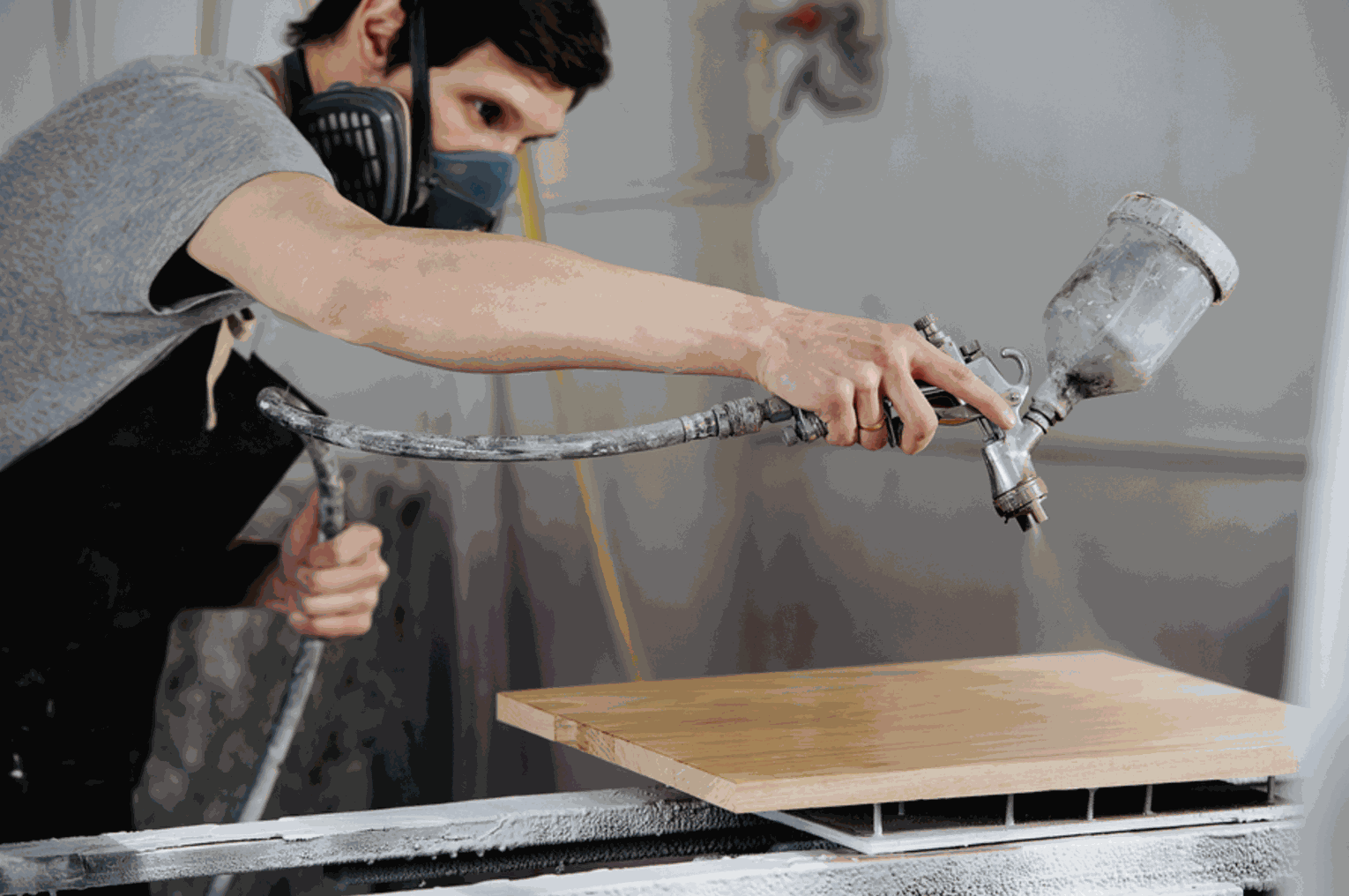 Dịch vụ sơn PU gỗ tại Nhà Đỉnh