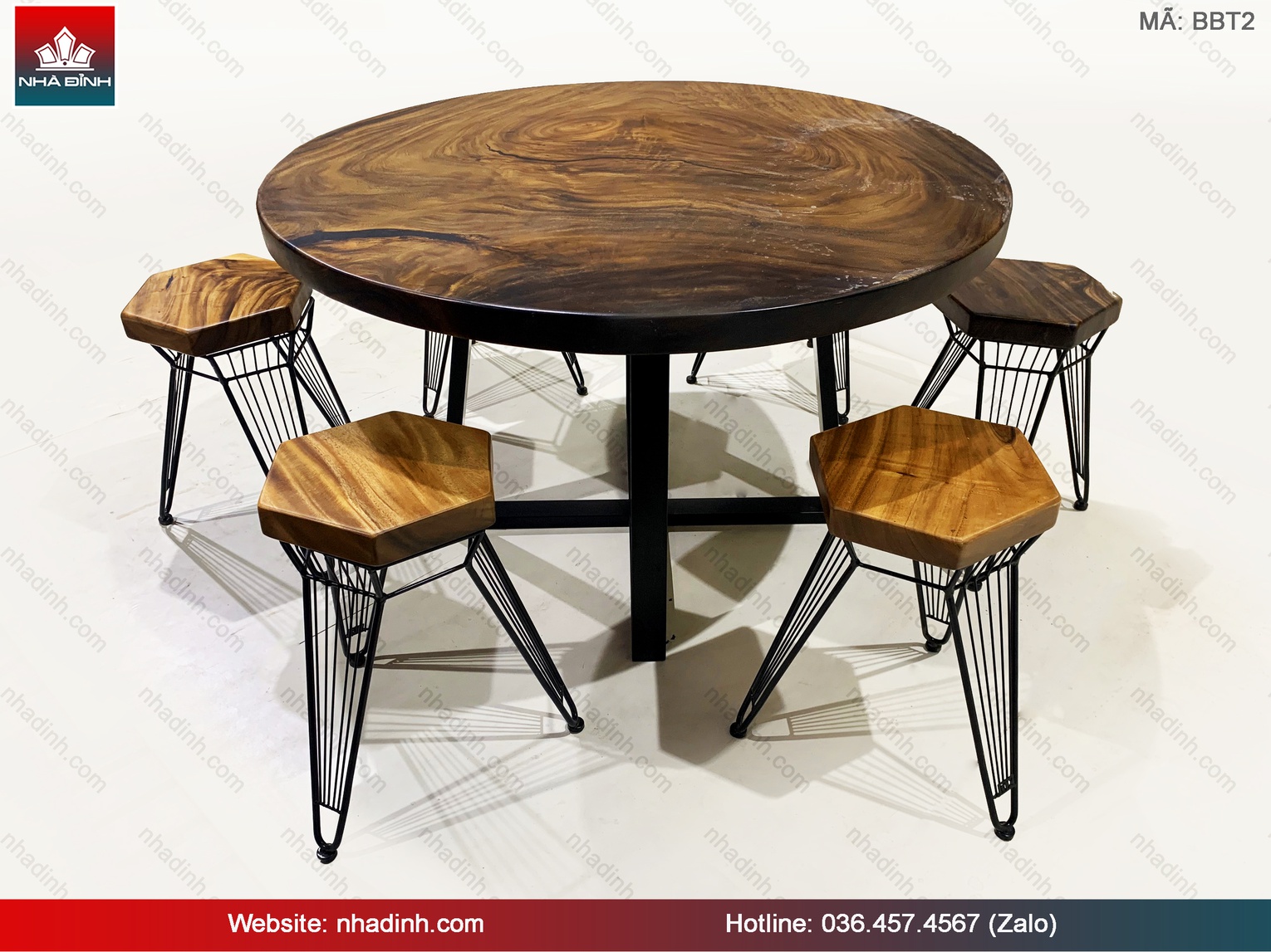 Bàn gỗ nguyên Tấm