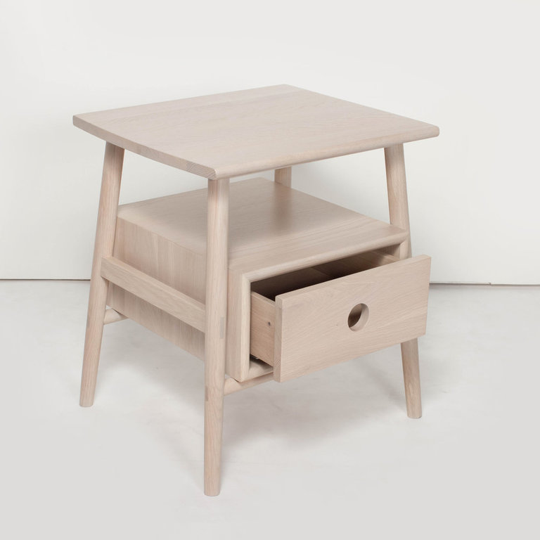 tu-dau-giuong-go-soi-cao-53-ngang-40-rong-32-cm-15298