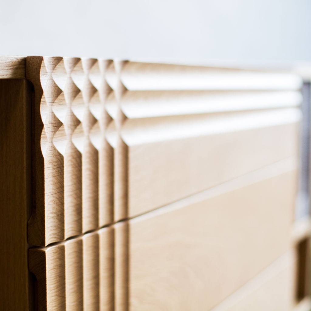 tu-trang-tri-go-soi-cao-80-ngang-150-rong-40-cm-24769