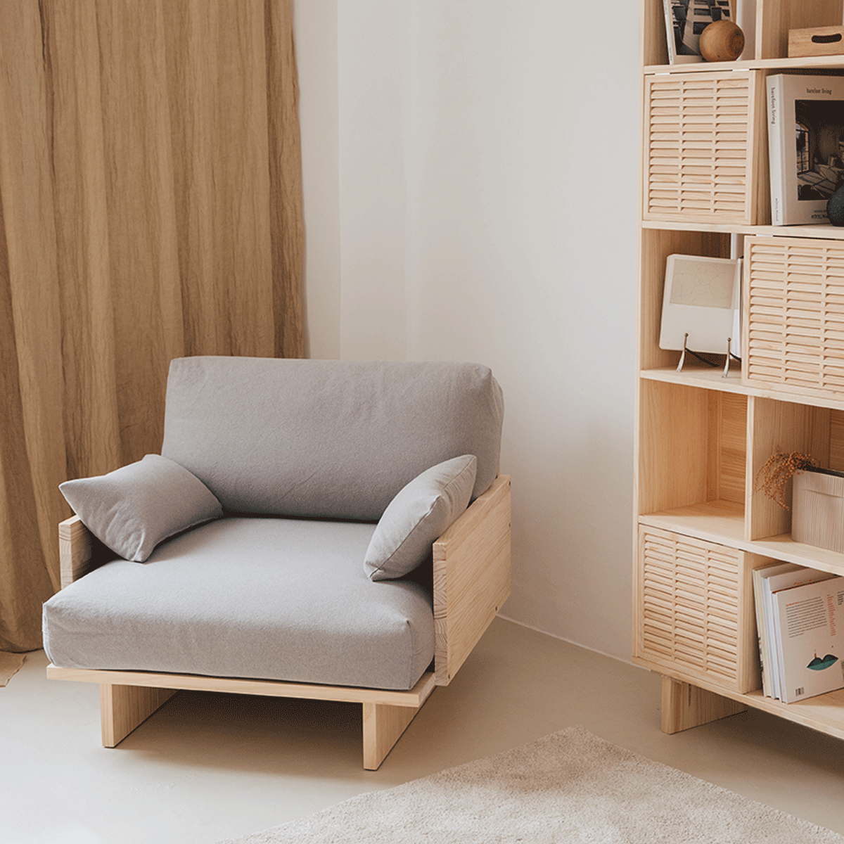 Ghế Thư Giãn Gỗ Thông Cao 75 Ngang 94.5 Rộng 91.5 (cm)